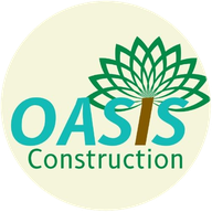 Logo d’Oasis Construction : palmier stylisé au-dessus du mot Oasis